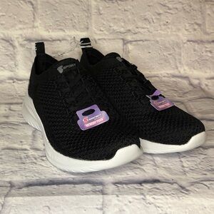 Black and White Skecher Sport Sneakers